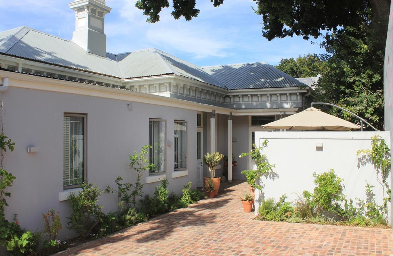 Himmelblau Boutique Bed And Breakfast ケープタウン エクステリア 写真