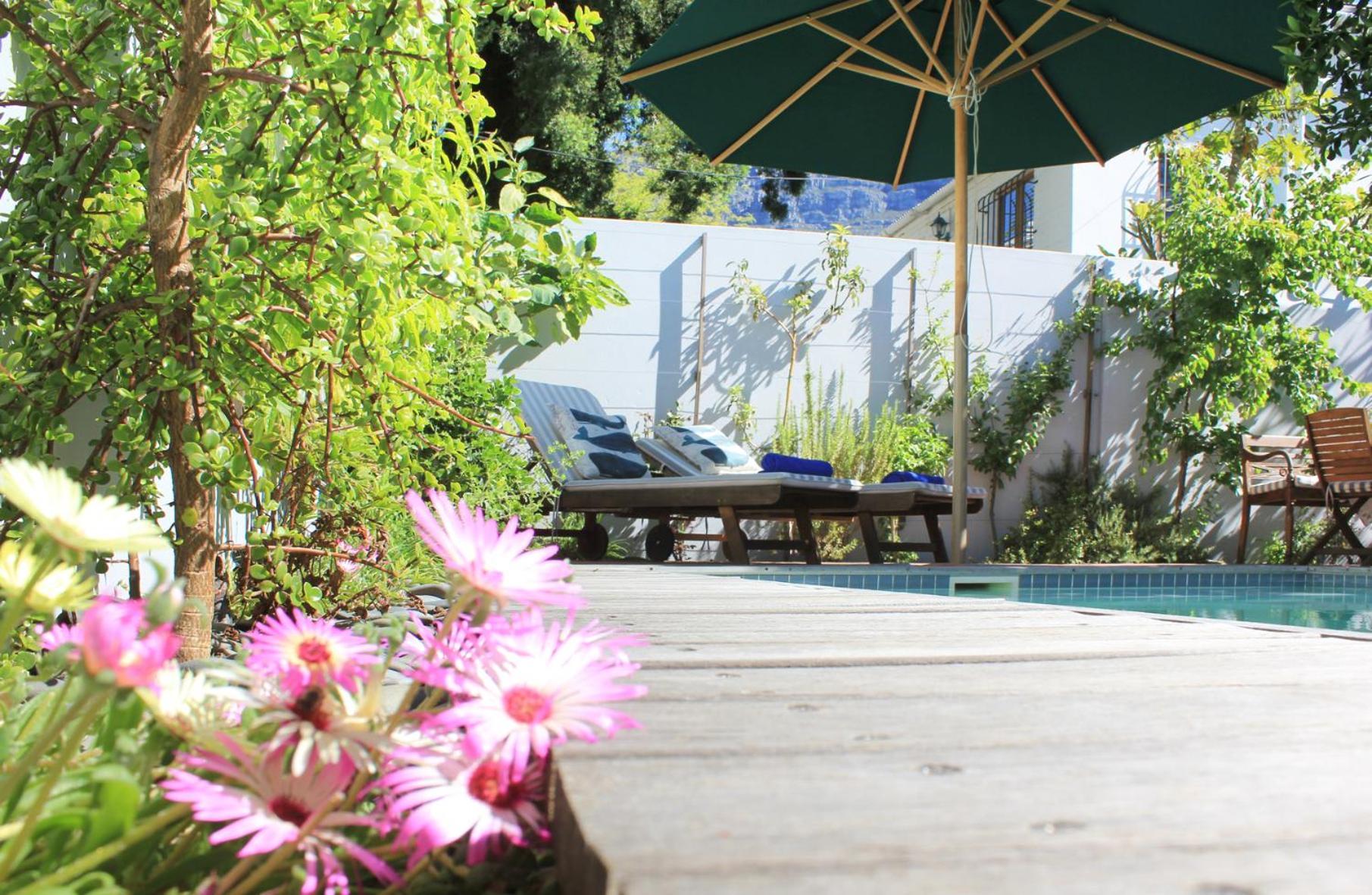 Himmelblau Boutique Bed And Breakfast ケープタウン エクステリア 写真