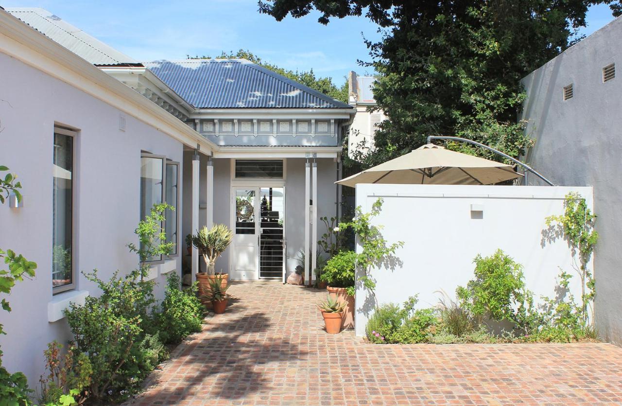 Himmelblau Boutique Bed And Breakfast ケープタウン エクステリア 写真